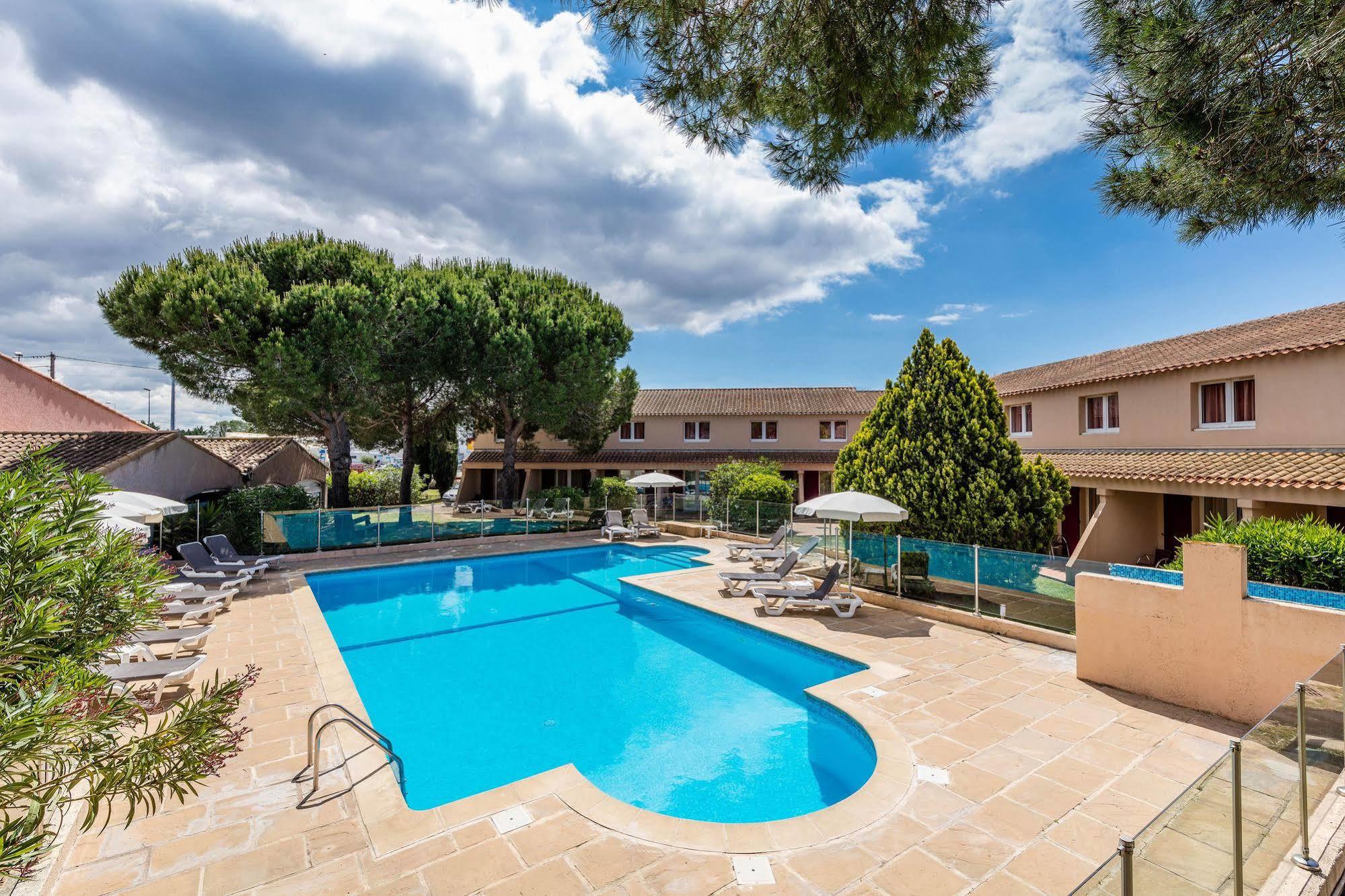 Artemia Aigues-Mortes - Hotel Avec Piscine Exterior photo