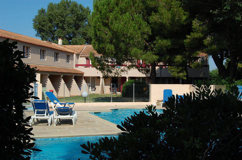 Artemia Aigues-Mortes - Hotel Avec Piscine Exterior photo